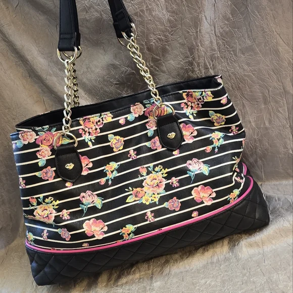 BETSEY JOHNSON PURSE - Picture 11 of 15